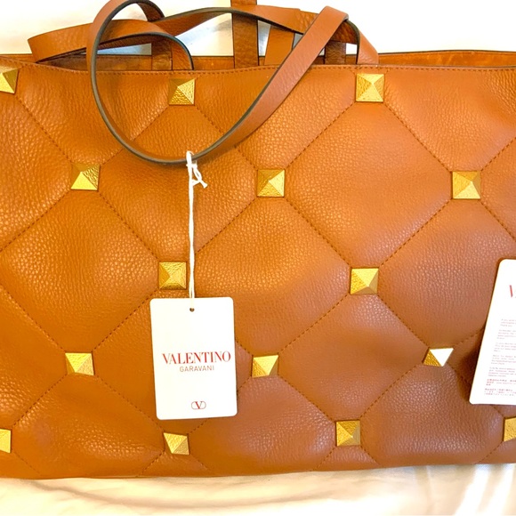 Valentino Tan Stud Large tote New - Picture 6 of 6